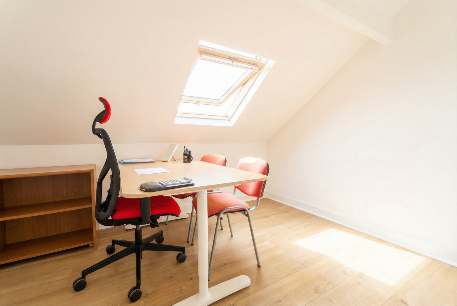 freepik__range-la-pice-et-rend-la-lumineuse__4984